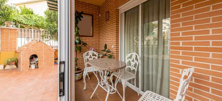 Adding Porch Enclosures To Your Home in Parry Sound, Ontario